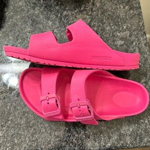 Girls Birkenstock pink sandals